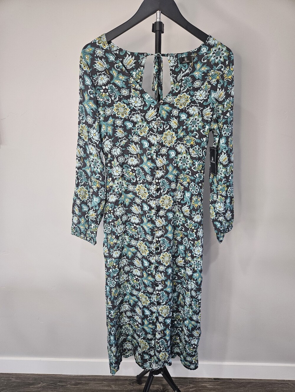 Volcom Sential Cutout Long-Sleeve Midi Dress. size small